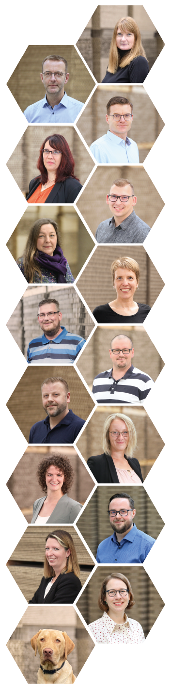 Teamfoto von Yamaton Paper – engagierte Mitarbeitende für innovative Verpackungslösungen aus Papierwabenplatten