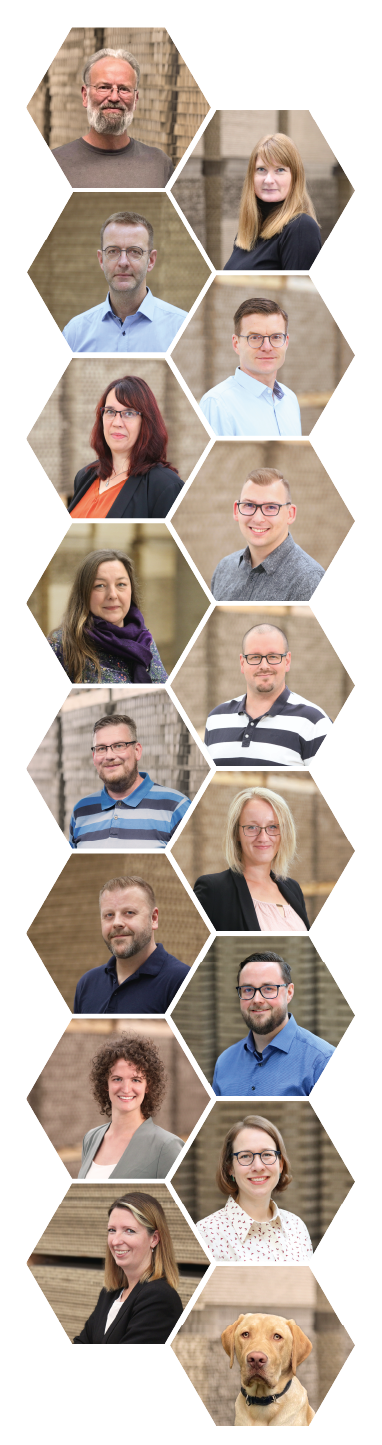 Teamfoto von Yamaton Paper – engagierte Mitarbeitende für innovative Verpackungslösungen aus Papierwabenplatten